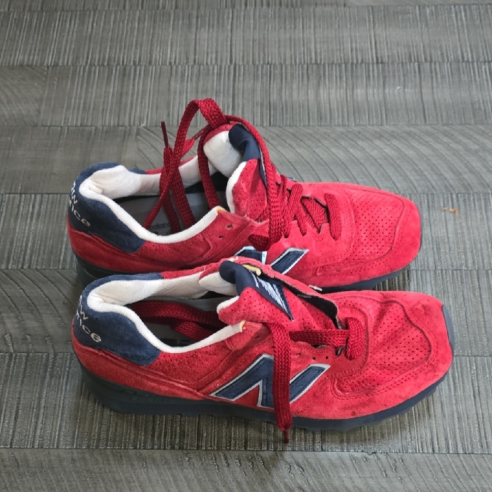 New Balance Red and Navy Sneakers - Picture 2 of 3